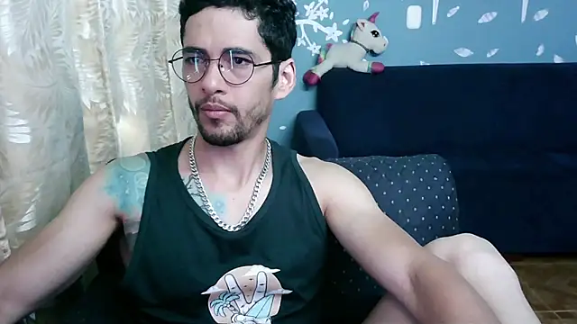 Snapshot of ponzothc chatting on October 7, 2025, 7:59 pm ponzothc online show from October 7, 2025, 7:59 pm