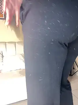 Snapshot of Sweetie_Arianna chatting on March 1, 2026, 4:01 am Sweetie Arianna online show from March 1, 2026, 4:01 am