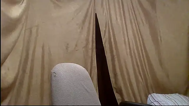  Estelitta 5 online show from March 30, 2026, 6:42 pm