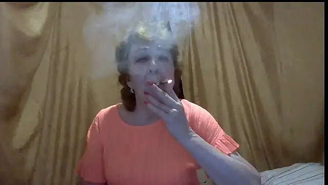  Estelitta 5 online show from June 17, 2026, 5:23 pm
