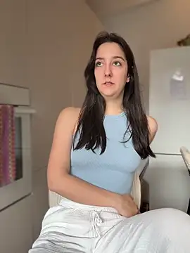  Juliette online show from March 1, 2026, 9:09 am