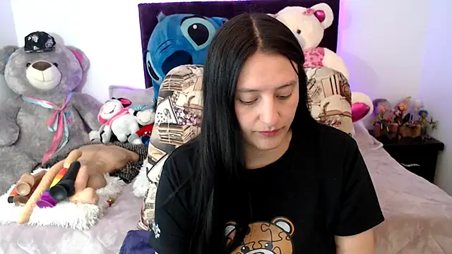 Snapshot of Lorenahot_06 chatting on November 4, 2025, 7:39 pm Lorenahot 06 online show from November 4, 2025, 7:39 pm