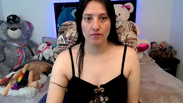 Snapshot of Lorenahot_06 chatting on November 8, 2025, 6:00 pm Lorenahot 06 online show from November 8, 2025, 6:00 pm