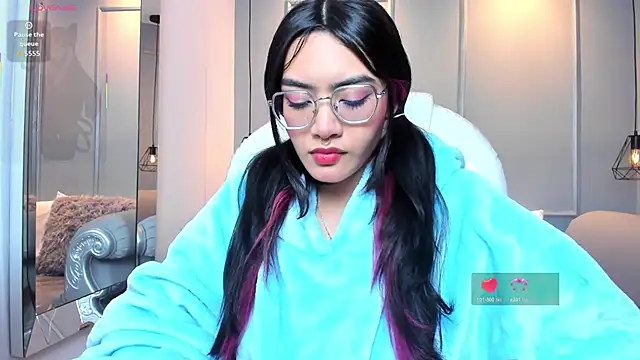 AzuraKindong online show from January 9, 2026, 7:21 pm