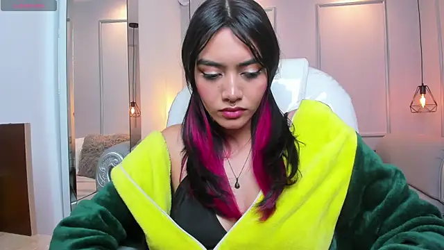 AzuraKindong online show from March 11, 2025, 10:20 pm