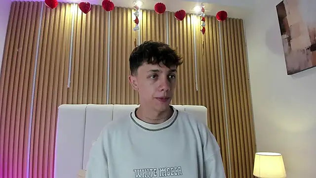 Snapshot of Tomy_Rox chatting on March 1, 2026, 8:09 pm Tomy Rox online show from March 1, 2026, 8:09 pm