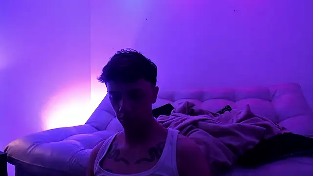 Snapshot of Tomy_Rox chatting on January 31, 2026, 8:29 pm Tomy Rox online show from January 31, 2026, 8:29 pm