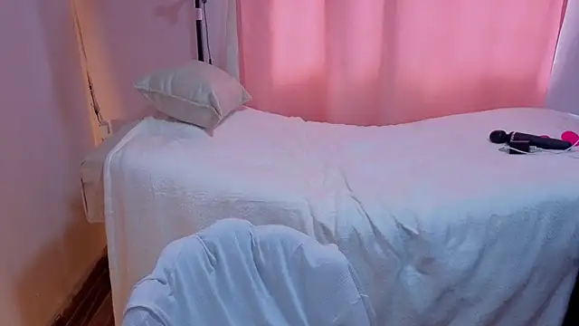 ChanellGV online show from March 12, 2026, 9:19 pm