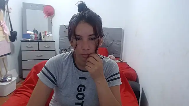 Ainhoa-hot online show from February 27, 2025, 8:56 am