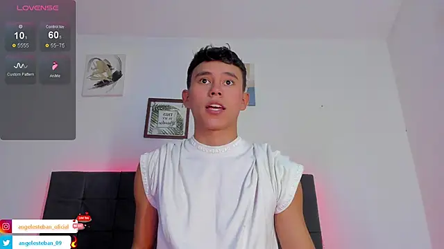 Angel esteban fx online show from October 30, 2025, 4:11 am