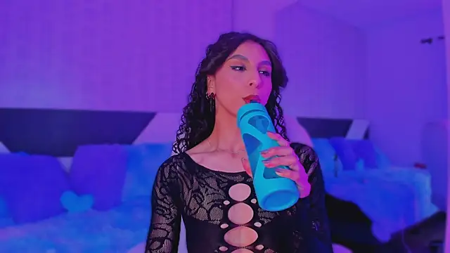 MiissCharlotte online show from March 18, 2025, 4:51 am