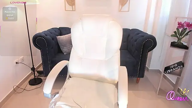 Aida adams online show from February 25, 2026, 12:38 pm