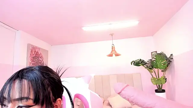 Red lady online show from January 31, 2025, 3:52 am