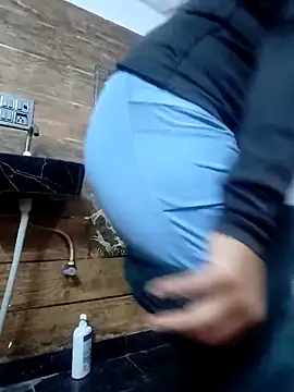 Snapshot of Anamika_24 chatting on November 21, 2025, 2:43 am Anamika 24 online show from November 21, 2025, 2:43 am