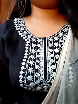 Snapshot of Anamika_24 chatting on February 3, 2025, 6:34 am Anamika 24 online show from February 3, 2025, 6:34 am