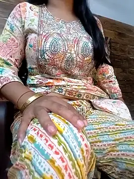 Snapshot of Anamika_24 chatting on October 23, 2025, 4:22 am Anamika 24 online show from October 23, 2025, 4:22 am