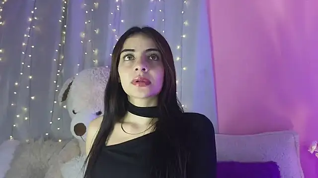 hannacruzsj online show from March 15, 2026, 12:45 pm