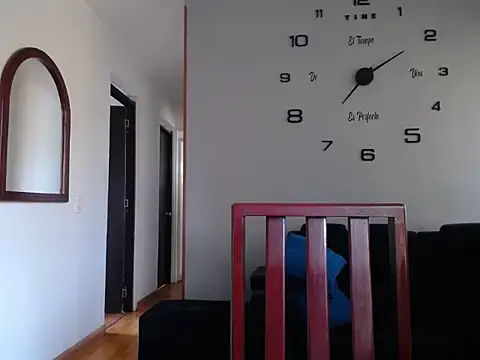 Snapshot of Laura_martin_ chatting on February 5, 2026, 12:12 pm Laura martin online show from February 5, 2026, 12:12 pm