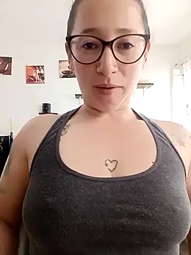 emilypoppy3 online show from March 9, 2026, 8:34 pm