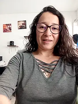 emilypoppy3 online show from February 28, 2026, 8:08 pm