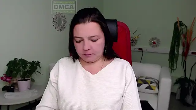 Lily flower7 online show from October 13, 2025, 5:31 am