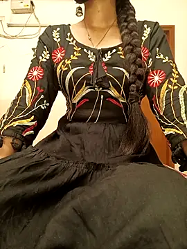 Snapshot of Ruchi-34 chatting on February 3, 2026, 1:05 am Ruchi-34 online show from February 3, 2026, 1:05 am