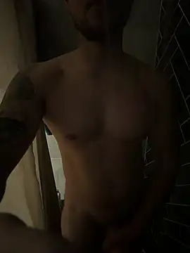 Snapshot of tjuodziauskas chatting on February 5, 2026, 3:41 pm tjuodziauskas online show from February 5, 2026, 3:41 pm