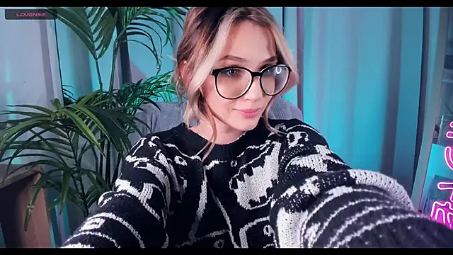 Snapshot of MelissaTetris chatting on February 12, 2025, 3:27 pm MelissaTetris online show from February 12, 2025, 3:27 pm