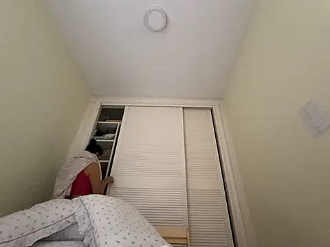 Snapshot of sweeviolet chatting on January 26, 2025, 11:06 am sweeviolet online show from January 26, 2025, 11:06 am