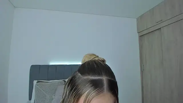 im sarah34 online show from June 1, 2026, 6:07 pm