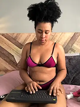 EmmilyBrant online show from September 12, 2025, 12:49 pm