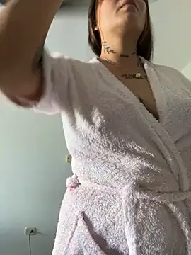 Snapshot of ivanna_rivera chatting on November 6, 2025, 4:11 pm ivanna rivera online show from November 6, 2025, 4:11 pm