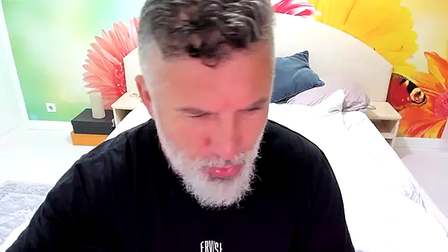 BlowMyXXL online show from November 29, 2025, 5:40 am