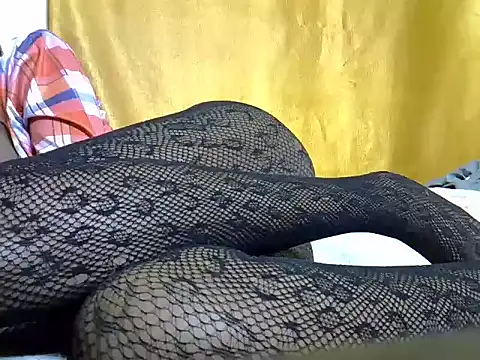 Skinny m online show from October 10, 2025, 7:25 pm