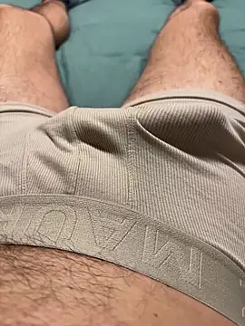 dcamhunt  online show from February 6, 2026, 7:54 pm