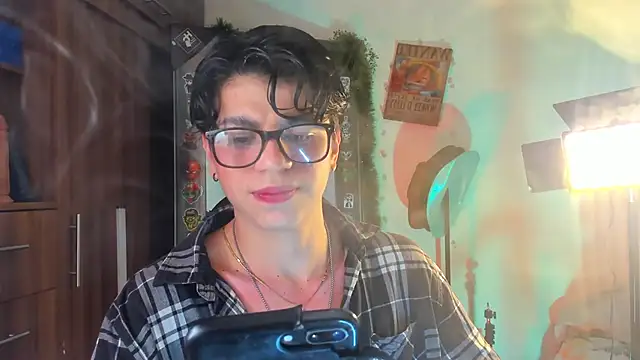 Snapshot of marckalexis chatting on January 18, 2026, 1:31 am marckalexis online show from January 18, 2026, 1:31 am