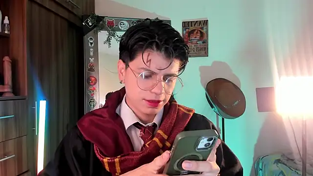 marckalexis online show from October 3, 2025, 12:50 pm