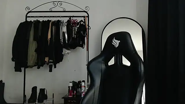 Snapshot of marisilva_br chatting on February 6, 2025, 11:48 pm marisilva br online show from February 6, 2025, 11:48 pm
