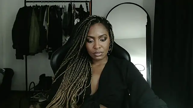 Snapshot of marisilva_br chatting on February 12, 2025, 11:30 pm marisilva br online show from February 12, 2025, 11:30 pm