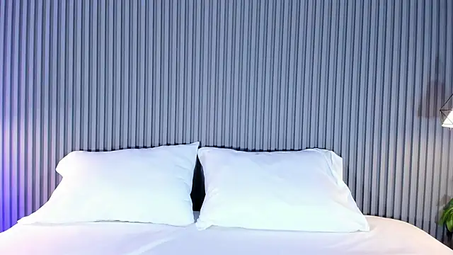 MaluDiaz online show from September 13, 2025, 5:02 pm