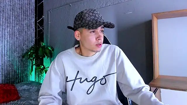 Mike 0233  online show from March 19, 2025, 4:03 am