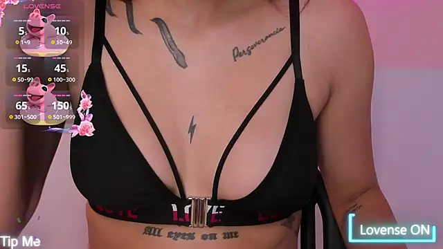 violeth hill online show from November 28, 2025, 5:57 pm