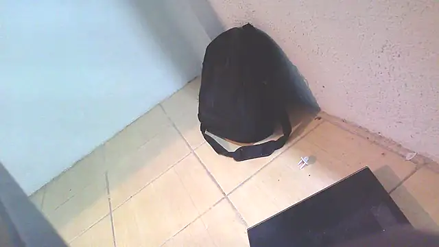 Snapshot of carolinesampaio chatting on March 7, 2025, 5:18 am carolinesampaio online show from March 7, 2025, 5:18 am