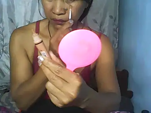 nene belle online show from October 16, 2025, 6:43 am