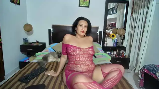 Snapshot of antonella_mature11 chatting on July 12, 2026, 12:00 am antonella mature11 online show from July 12, 2026, 12:00 am