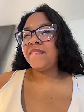 Snapshot of XMara chatting on February 24, 2026, 4:08 pm XMara online show from February 24, 2026, 4:08 pm