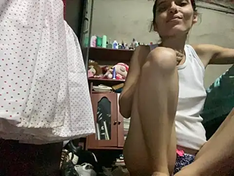 Snapshot of lilithanderson chatting on July 5, 2026, 6:42 am lilithanderson online show from July 5, 2026, 6:42 am