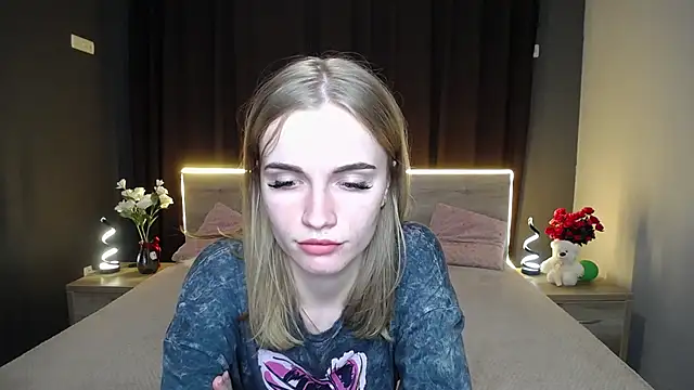 MargaritaKiss online show from September 8, 2025, 7:35 pm