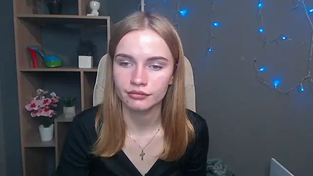 MargaritaKiss online show from November 6, 2025, 7:07 pm