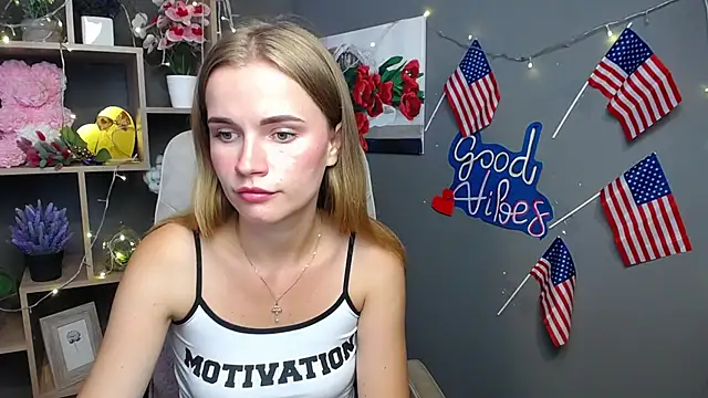 MargaritaKiss online show from July 4, 2026, 6:09 am